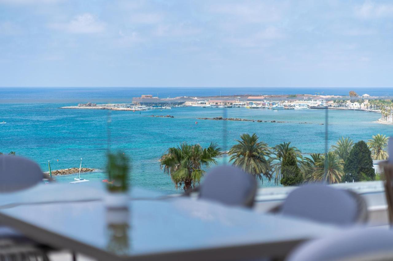 Waterside Sea View Apartments Paphos Ngoại thất bức ảnh