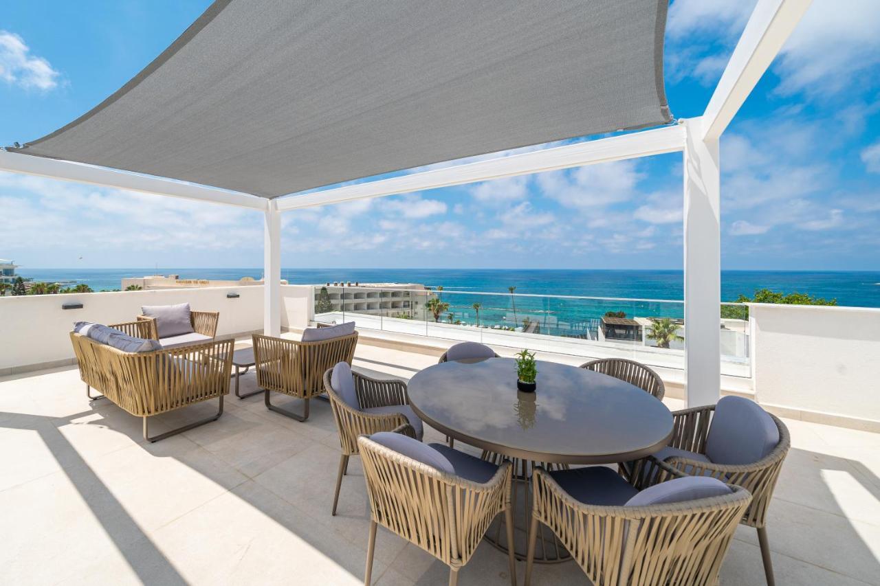 Waterside Sea View Apartments Paphos Ngoại thất bức ảnh