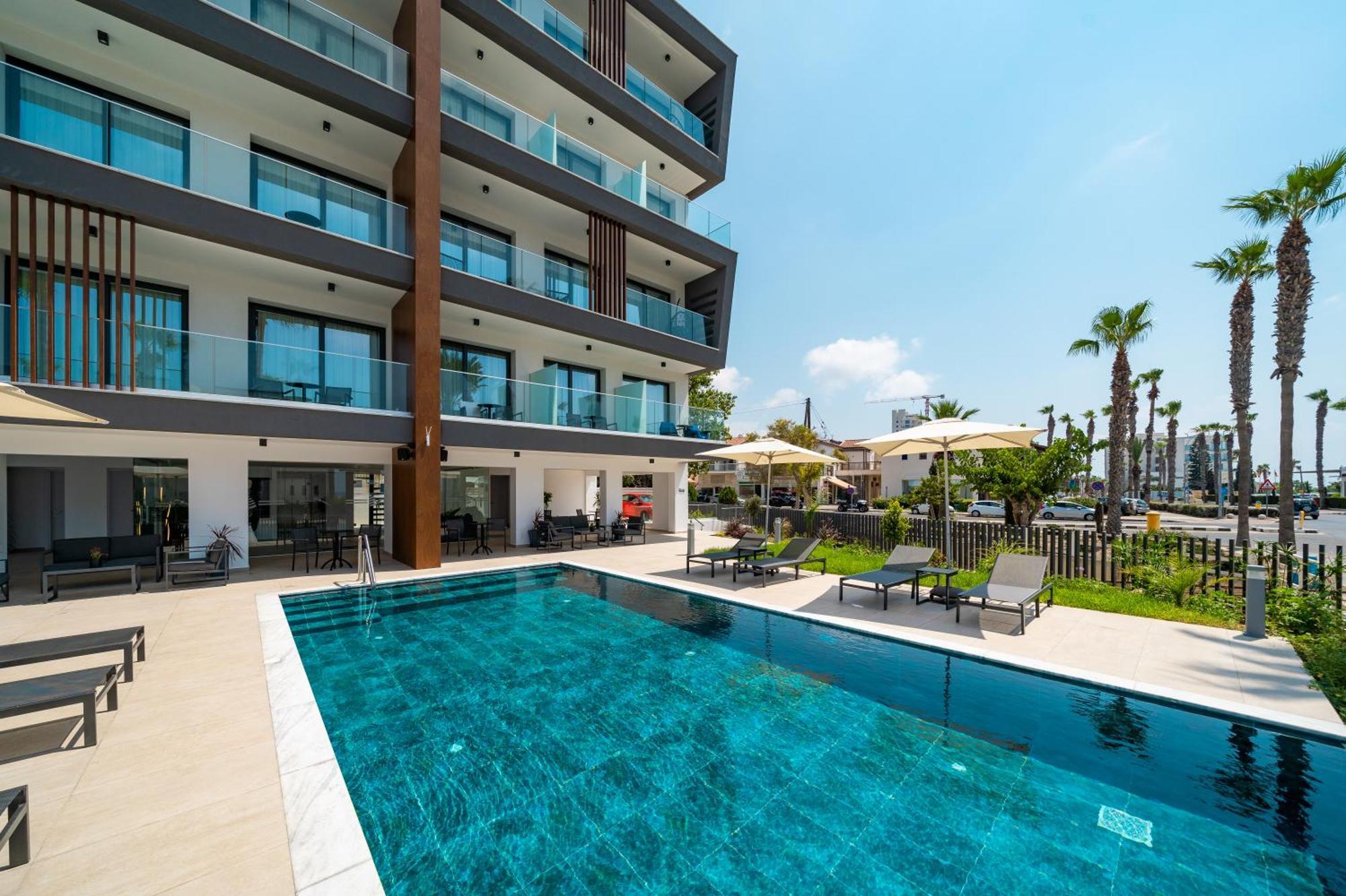 Waterside Sea View Apartments Paphos Ngoại thất bức ảnh